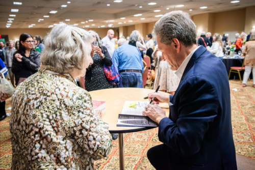 AuthorsforLiterature2025-DavidBaldacci-161