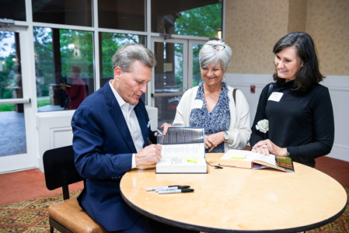 AuthorsforLiterature2025-DavidBaldacci-170