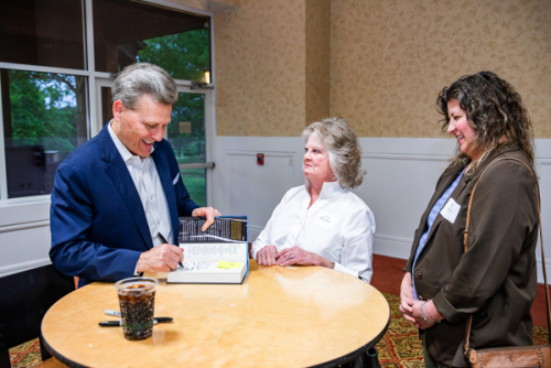 AuthorsforLiterature2025-DavidBaldacci-175